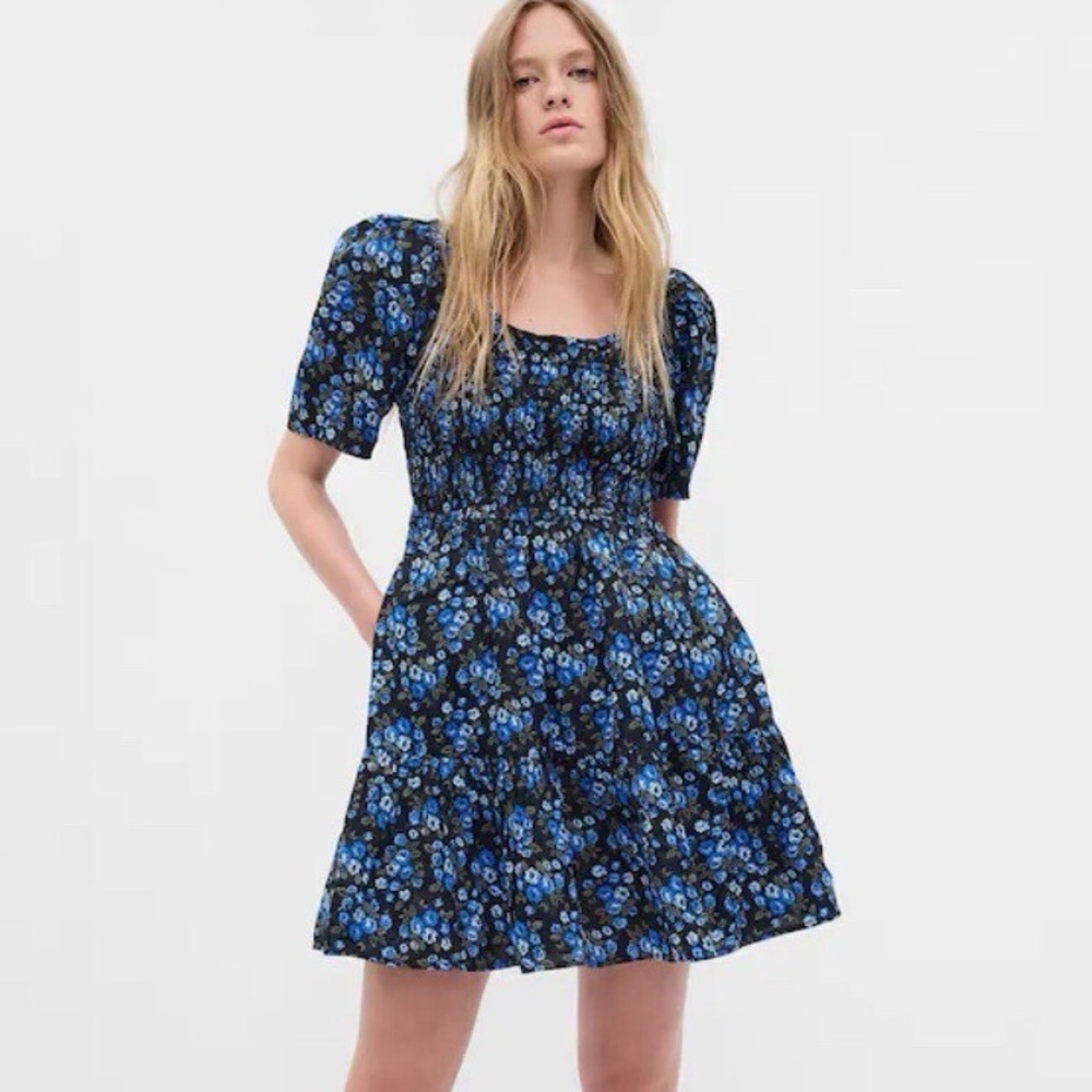 GAP Puff Sleeve Smocked Floral Mini Dress Blue ditsy floral